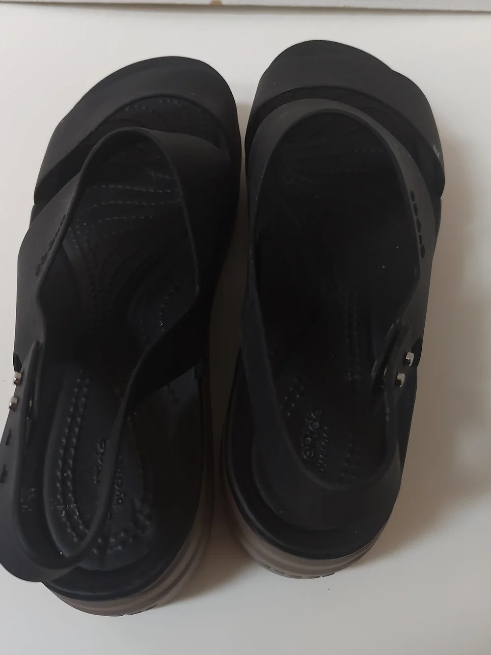 Crocs Women’s Size 9 Brooklyn Law Wedge Sandals Black Mushroom Ankle Strap
